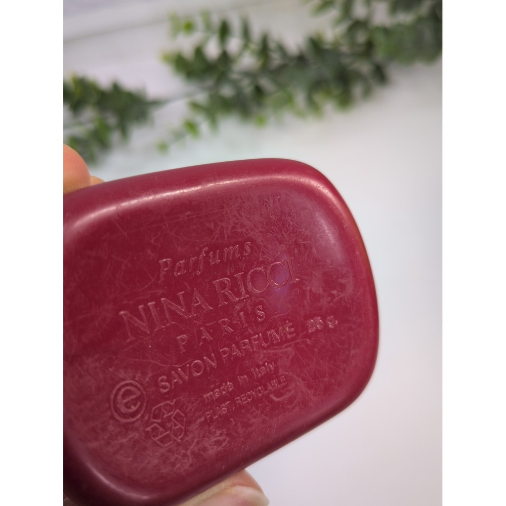 LOT2😍Vintage Nina Ricci Signoricci Hotel Soap 25g Travel Mini Bar Soap Perfumed - Picture 8 of 8